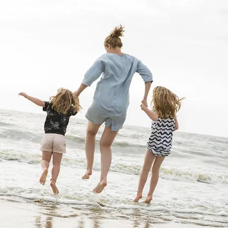 בקתה Kijkduin - 884 *